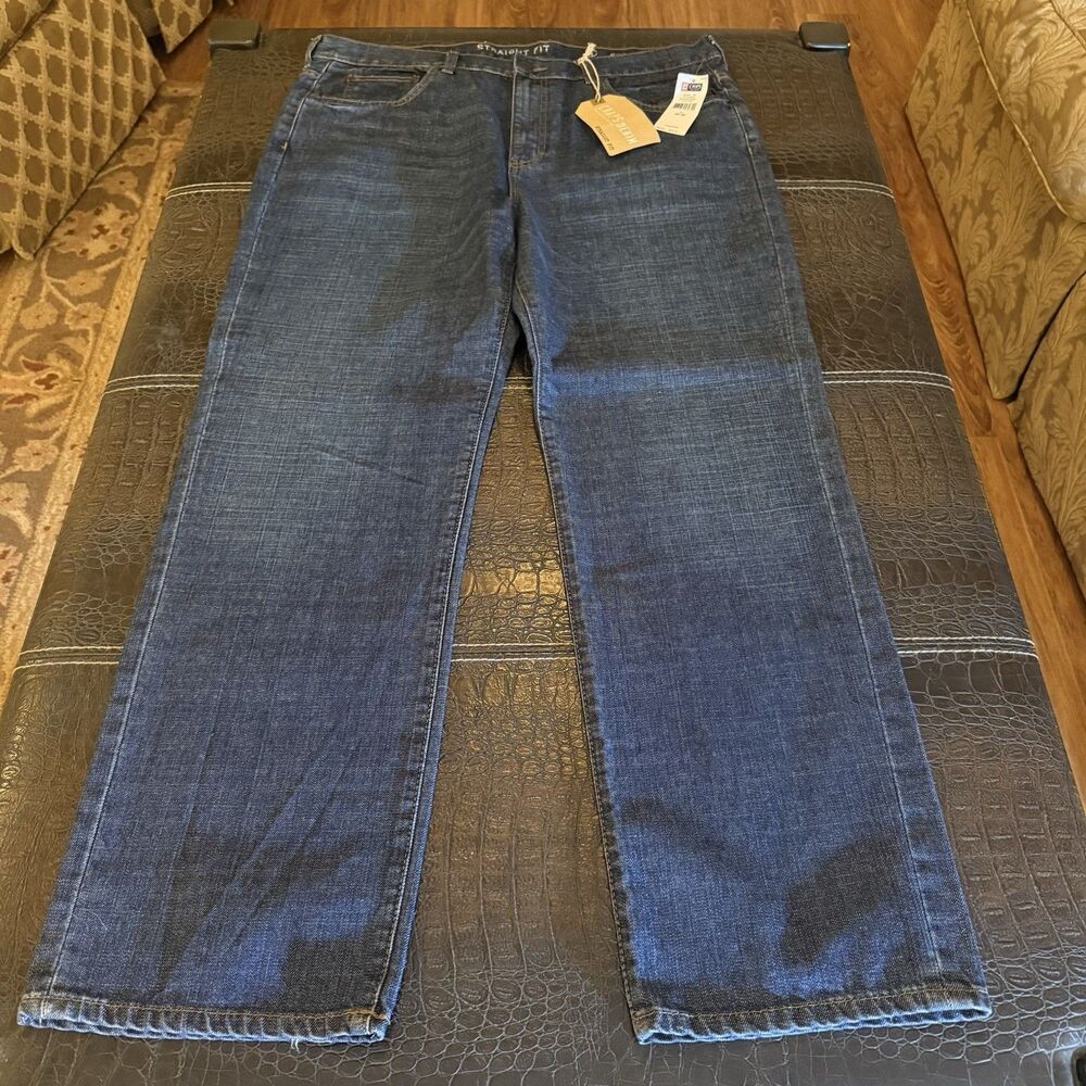 Chaps Men's  Denim Blue Jeans 38x30 Straight Fit Brand New